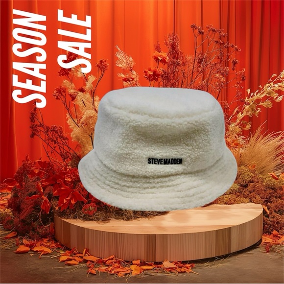 Steve Madden Accessories - Stylish Steve Madden Sherpa Style Bucket Hat.   Great winter look!
#N015